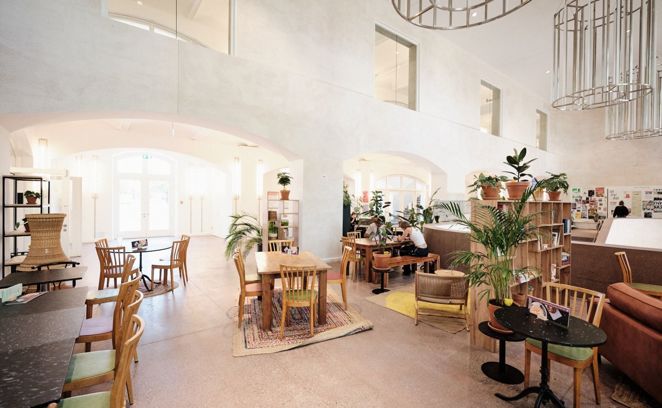 kHaus-2025-Plaza-0187-WebRes-©Samuel_Bramley.jpg