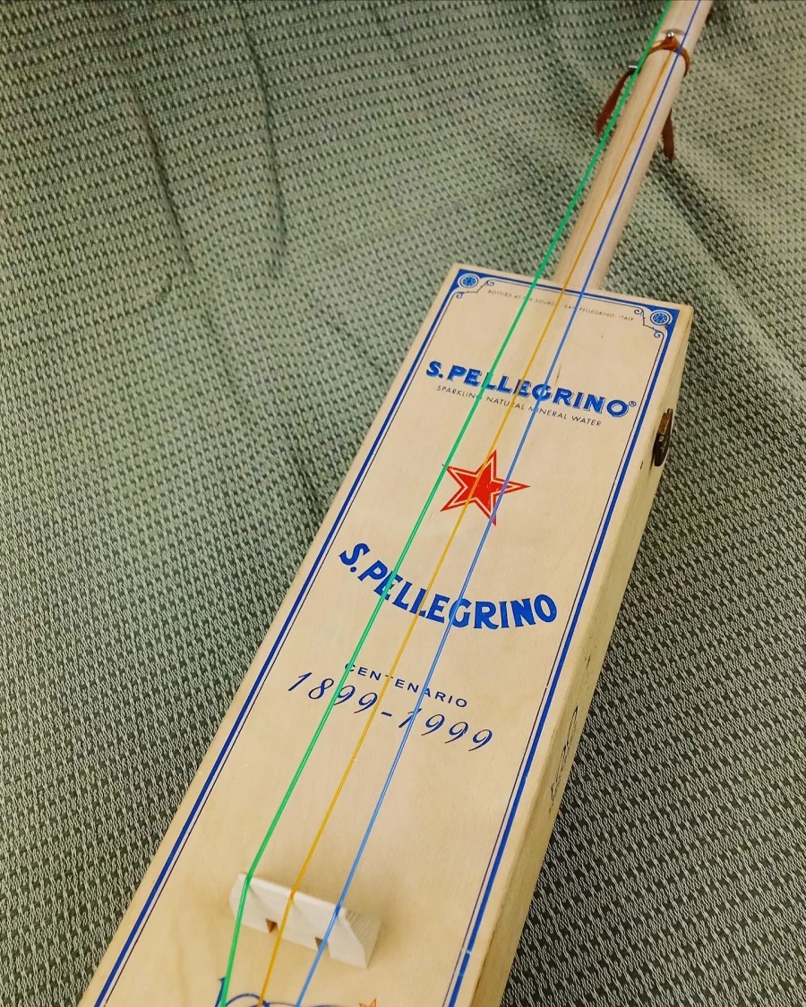 Baue eine 'Pin Pia' (Instrument)